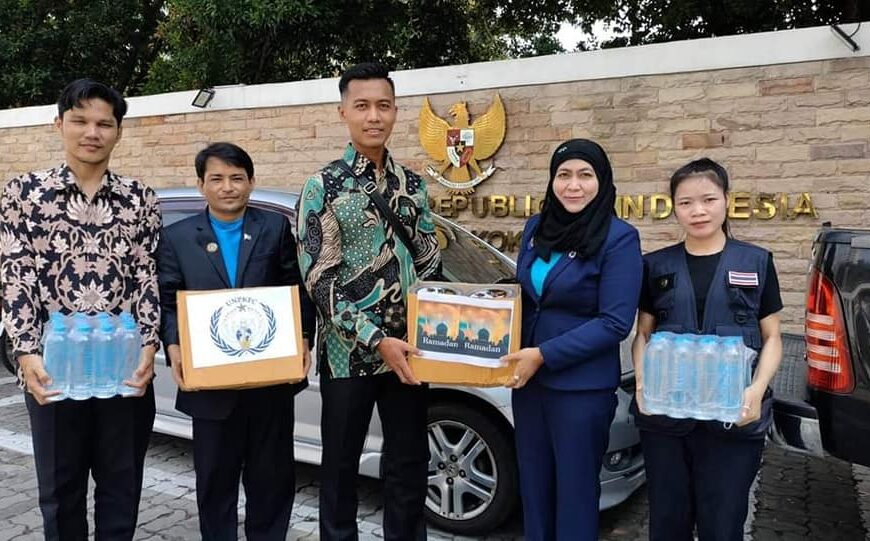 UNPKFC offered date fruits and drinking water to the Indonesian Embassy in Thailand to support the holy action during Ramadan